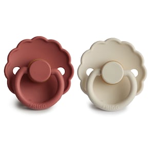 Frigg 0-6 Months Daisy Pacifier Baked Clay/Cream 2 Pack