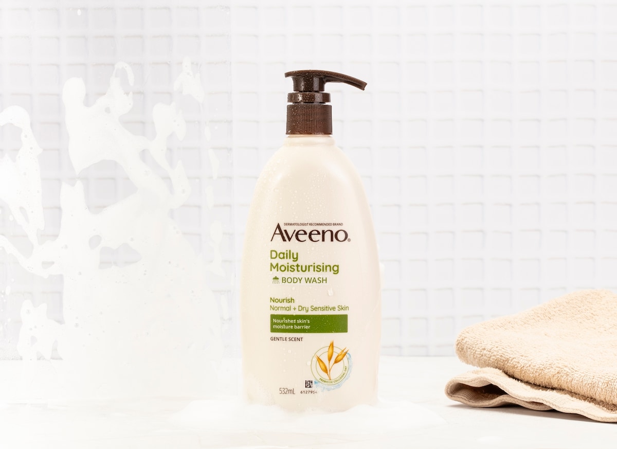 Aveeno Active Naturals Daily Moisturising Body Wash 532Ml